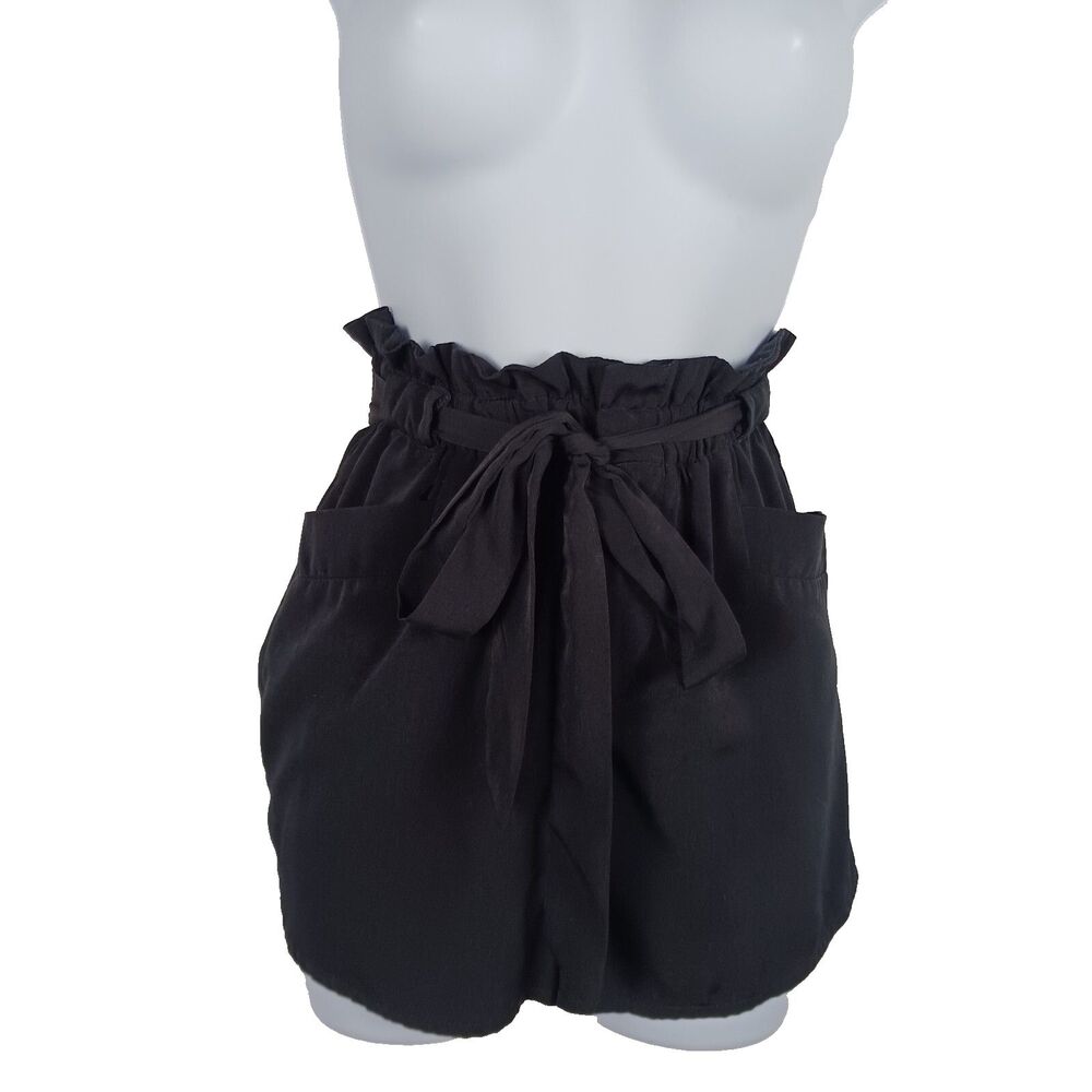 Bershka Shorts Women's Size 4 High Rise Paper Bag Waist Belt Pockets Excellent